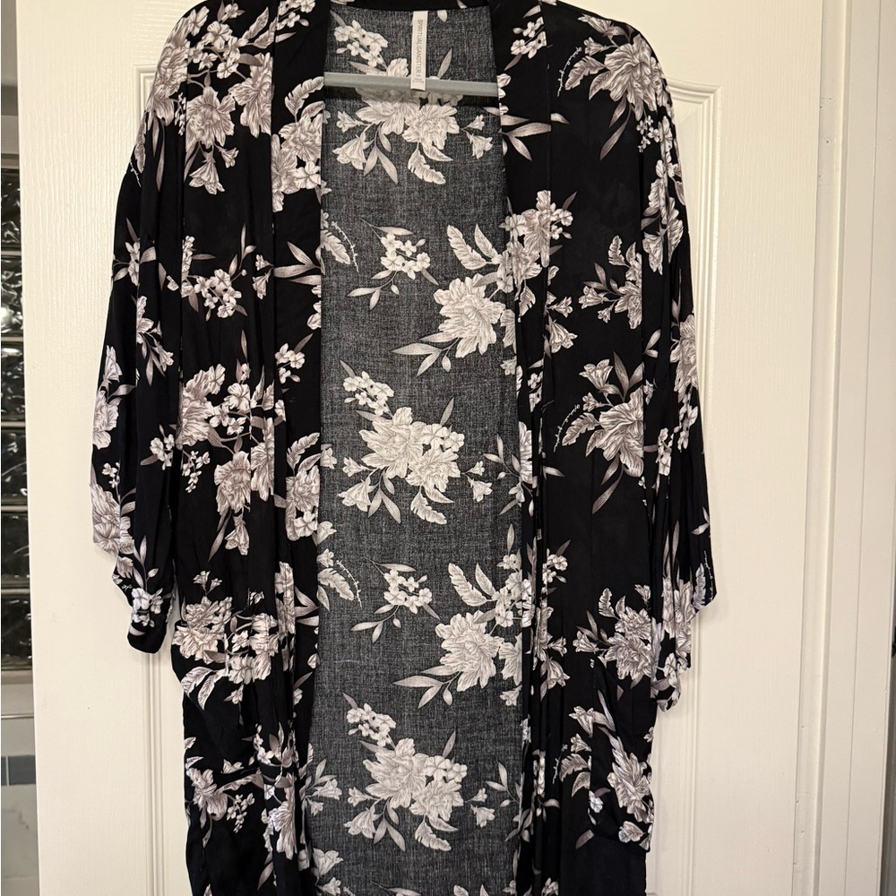 Spiritual Gangster Maya Black Floral Tie Front Kimono - Picture 12 of 16